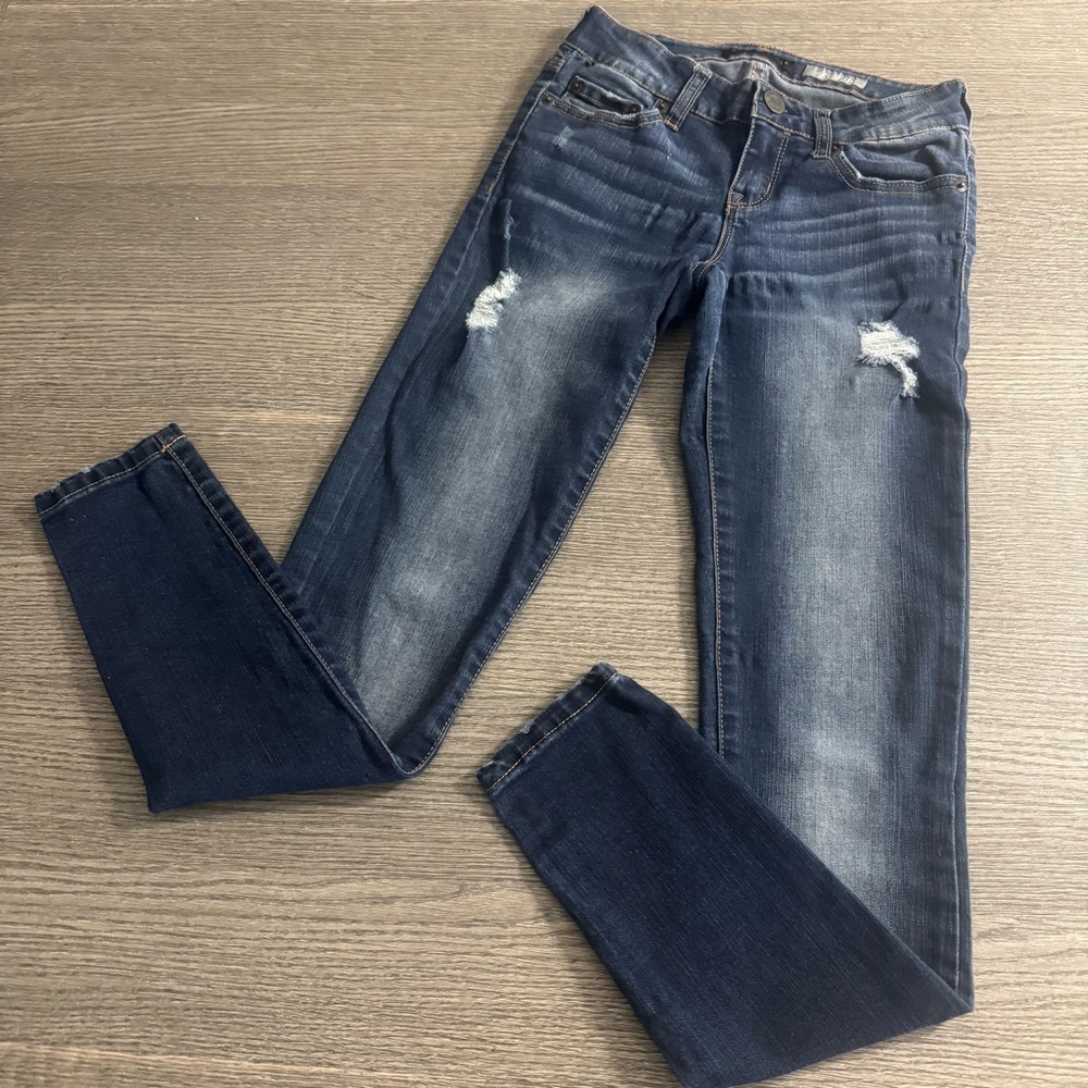 Aeropostale Women's Jegging Size 0 Blue Jeans Low Rise Distressed Denim Stretch